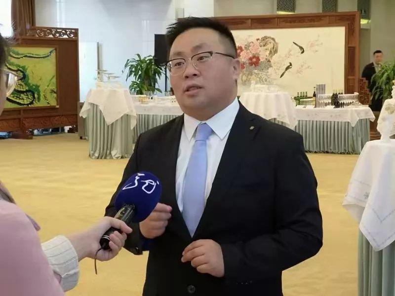 香格里拉县人力资源和社会保障局最新招聘信息