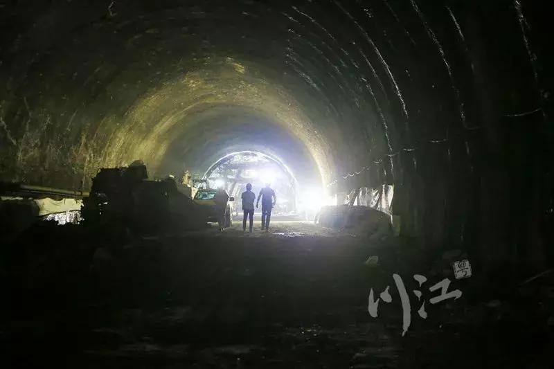 泸荣最新动态,揭开新篇章,展现全新风采