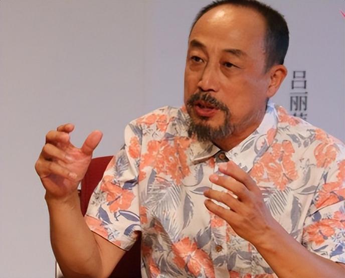 孙海英,演艺事业持续繁荣与个人生活精彩纷呈的最新动态