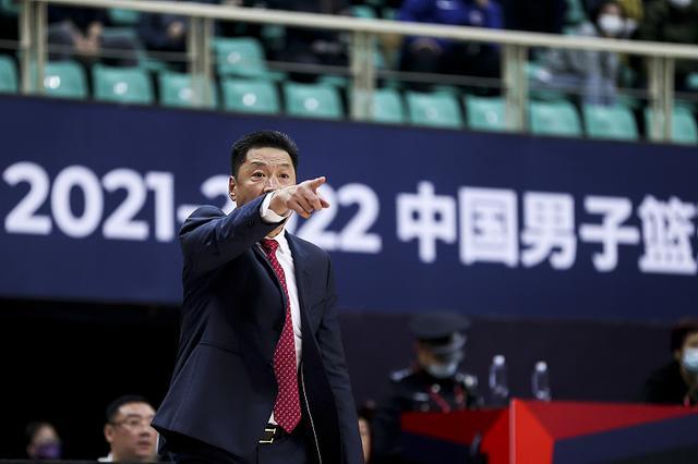 易建联最新伤势与杜锋,篮球界瞩目焦点